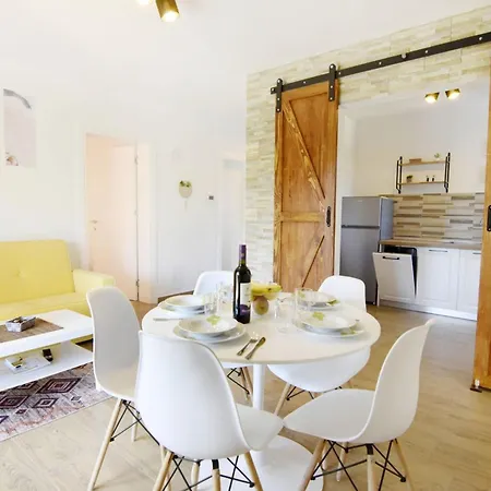 Relaxing With Shared Pool Cepljani