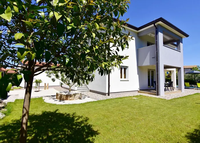 Relaxing With Shared Pool Cepljani