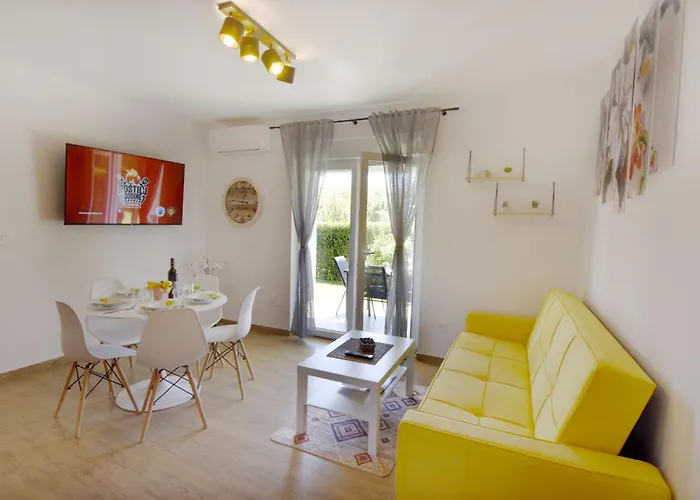 Relaxing With Shared Pool Cepljani