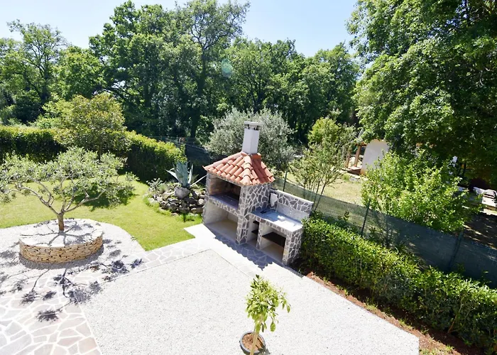Apartment Relaxing With Shared Pool Cepljani