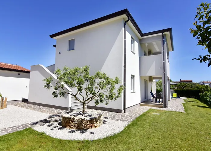 Apartment Relaxing With Shared Pool Cepljani