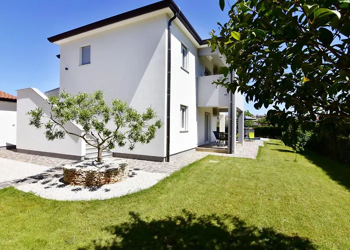 Relaxing With Shared Pool Cepljani