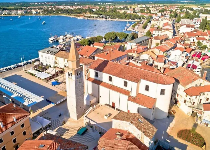 Relaxing With Shared Pool Apartment Cepljani